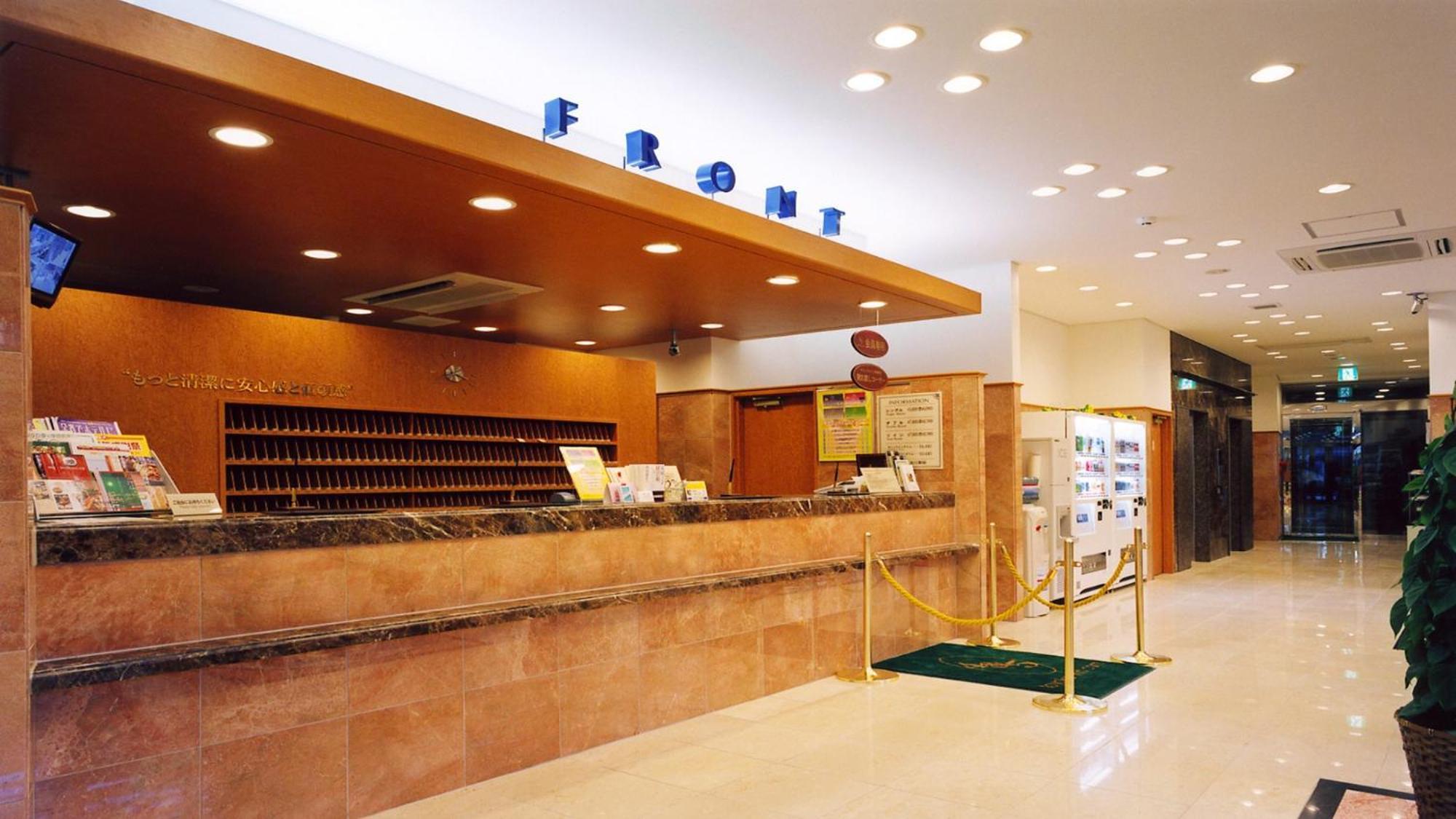 Hotel Toyoko Ekimae 3*
